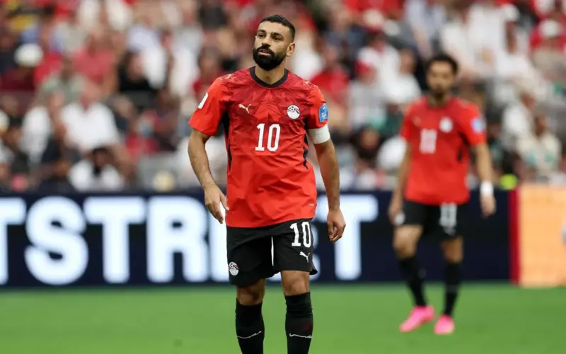 حسم وجهته قبل المونديال.. محمد صلاح يصدم الدوري السعودي بعد عرض الهلال